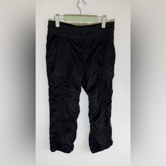 The North Face Pants - The North Face cropped pants • Women’s medium